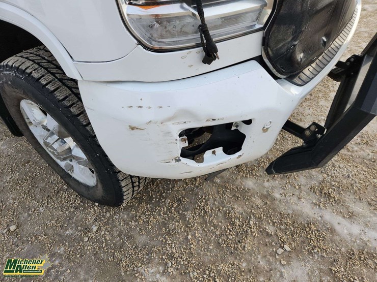 2017-gmc-sierra-3500hd-image-39