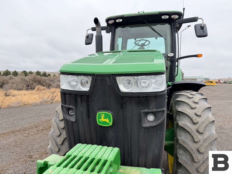 2011-john-deere-8310r-image-10