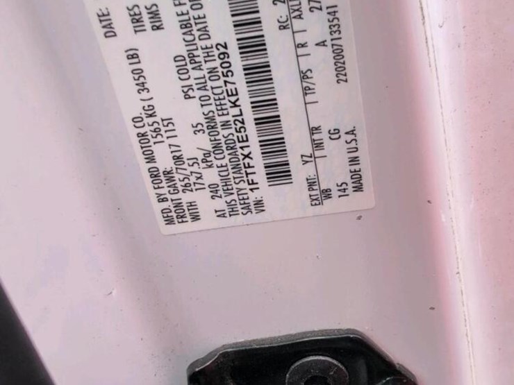 2020-ford-f150-image-8