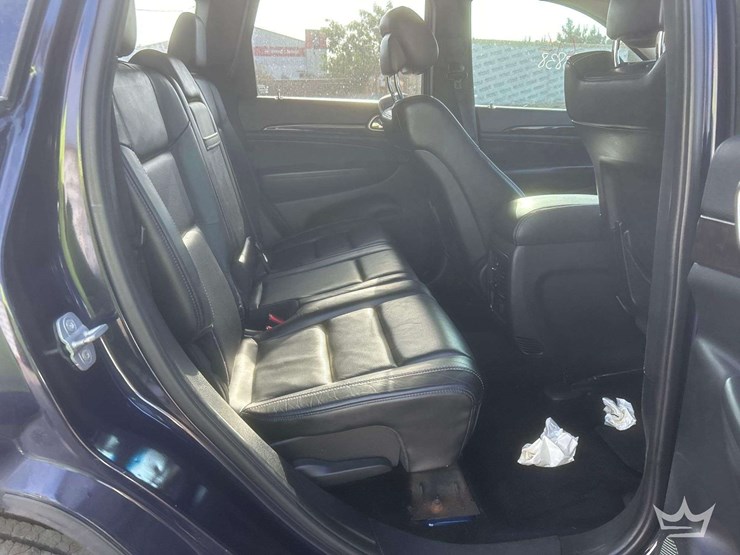 2013-jeep-grand-cherokee-image-25