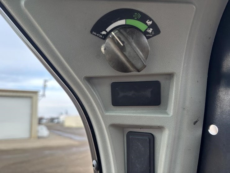 2018-caterpillar-226d-image-26