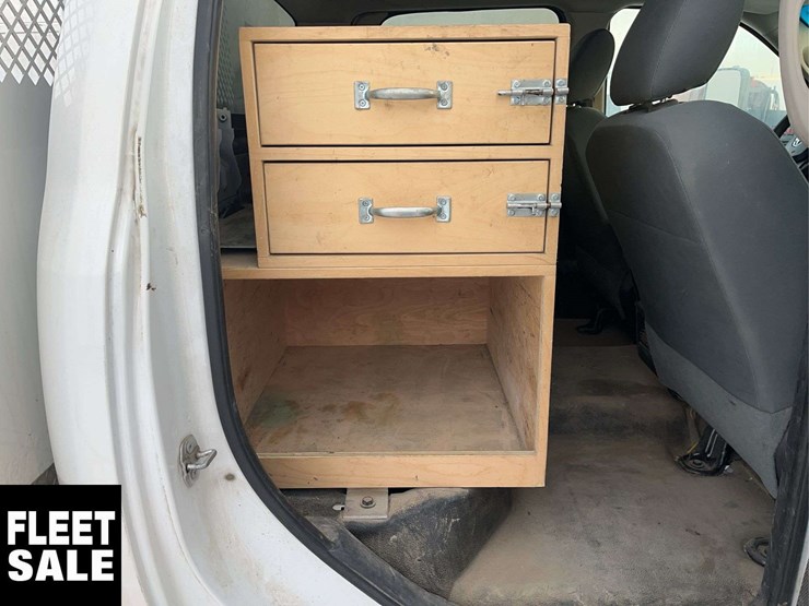 2016-ram-5500-4x4-s/a-service-truck-image-16