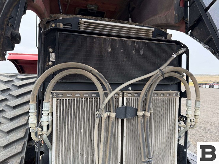 2014-case-ih-steiger-370-rowtrac-image-62