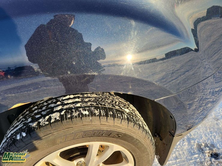 2017-chevrolet-equinox-lt-image-35