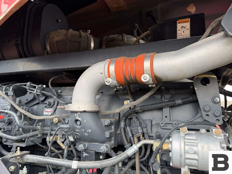 2012-case-ih-600-image-82