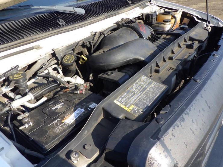 2008-ford-econoline-350-image-10