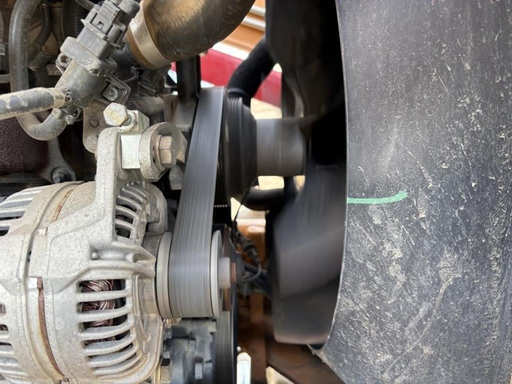 2017-case-580sn-image-35