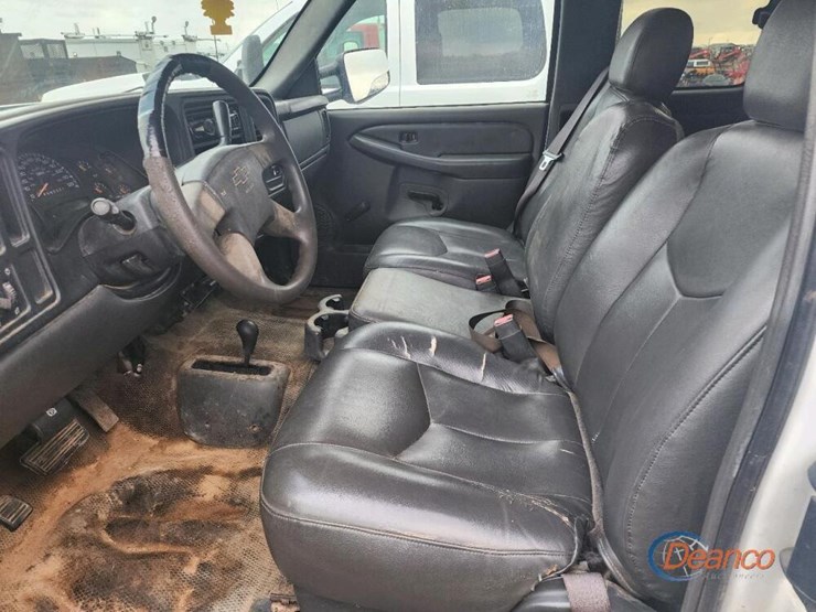 2007-chevrolet-3500-image-2