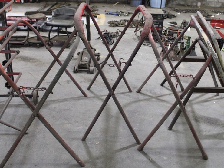 5-misc-paint-stands-and-paper-holder-image-2