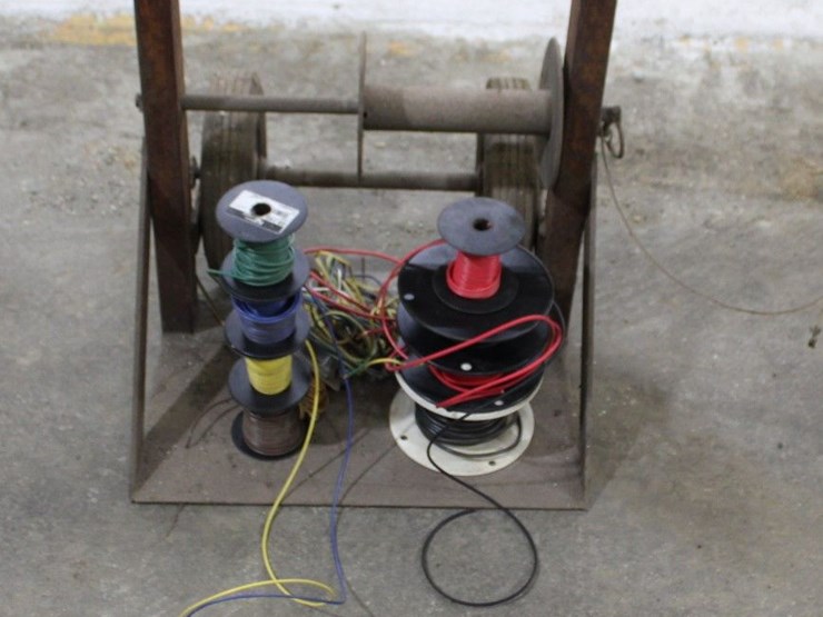 dolly-wire-cart-with-wire-image-3