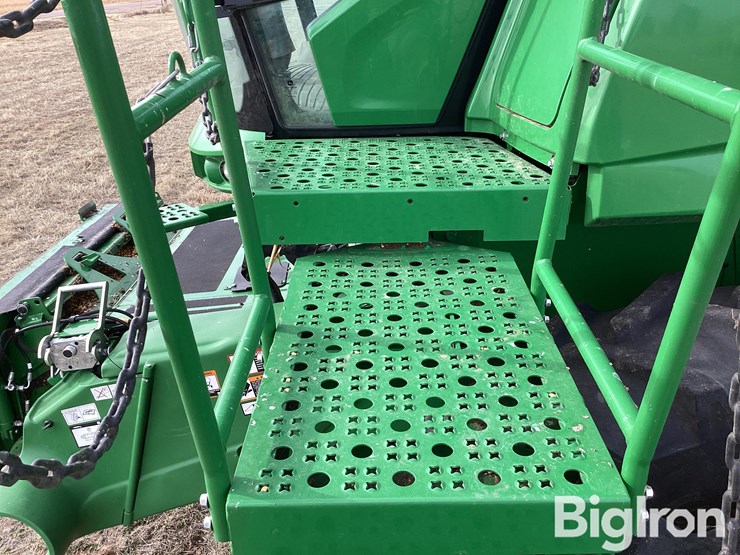 2022-john-deere-s780-image-16