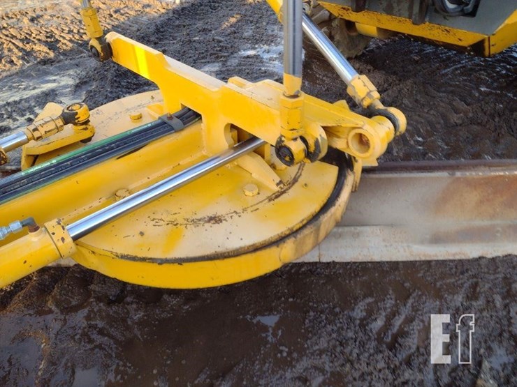 2004-volvo-g86-image-34