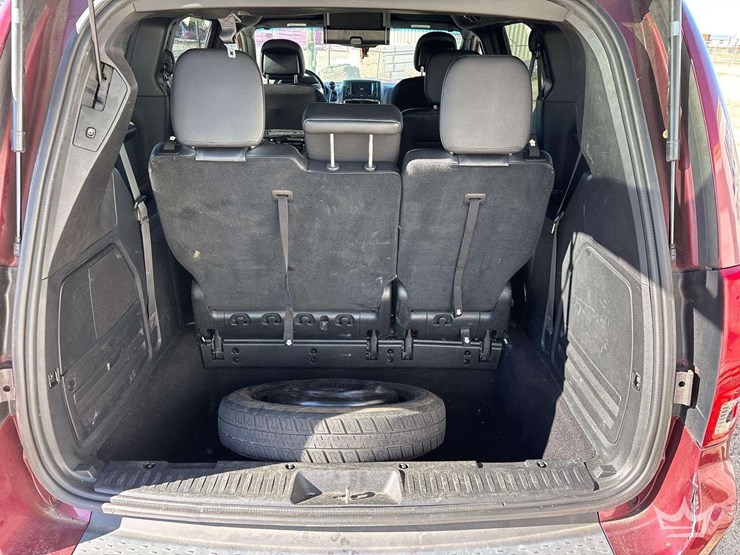 2017-dodge-grand-caravan-image-23