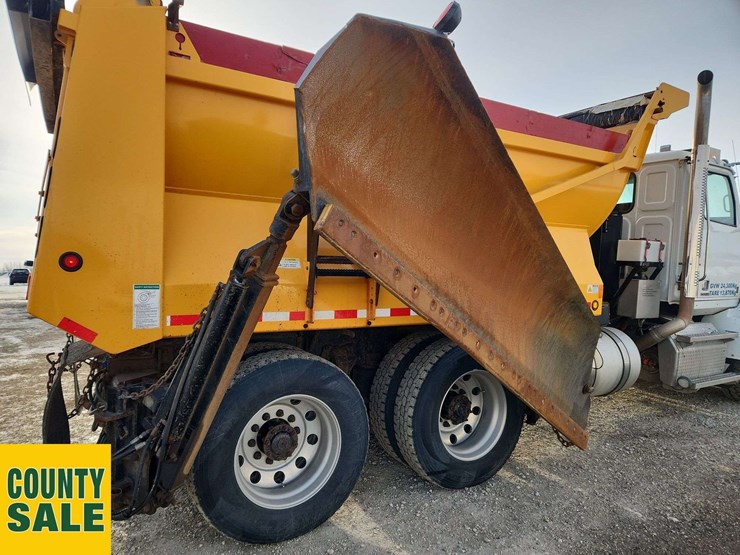 2015-western-star-4700-image-39