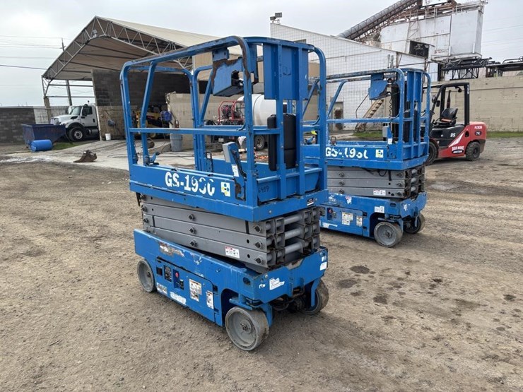 genie-gs1930-image-2