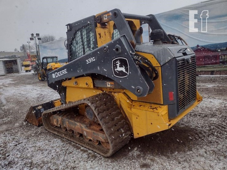 2021-deere-331g-image-40