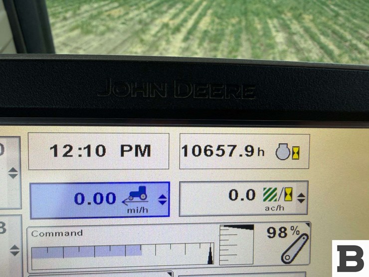 2012-john-deere-7215r-image-76