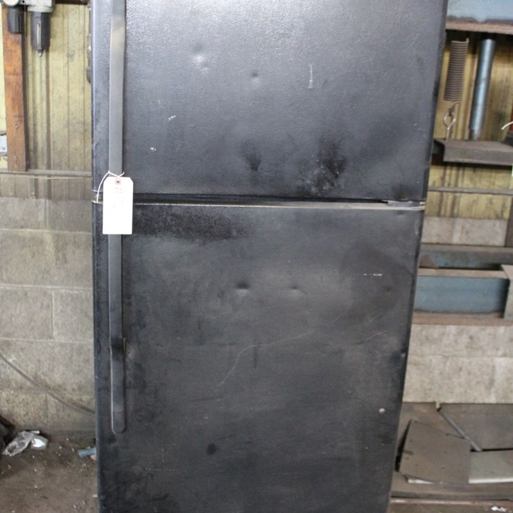 GE Refrigerator