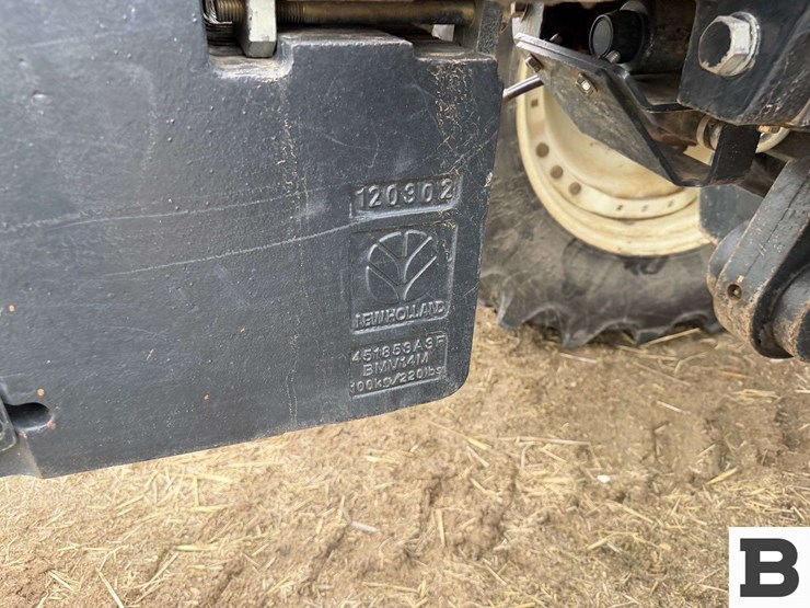 new-holland-t8.330-image-11