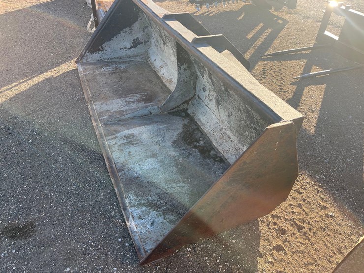 quick-tach-bucket-image-3