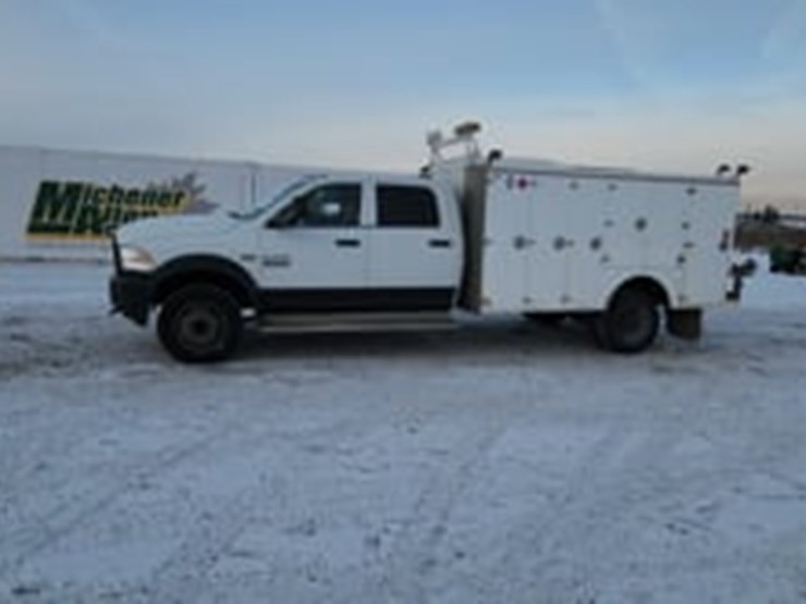 2015-ram-5500-4x4-s/a-service-truck-image-5