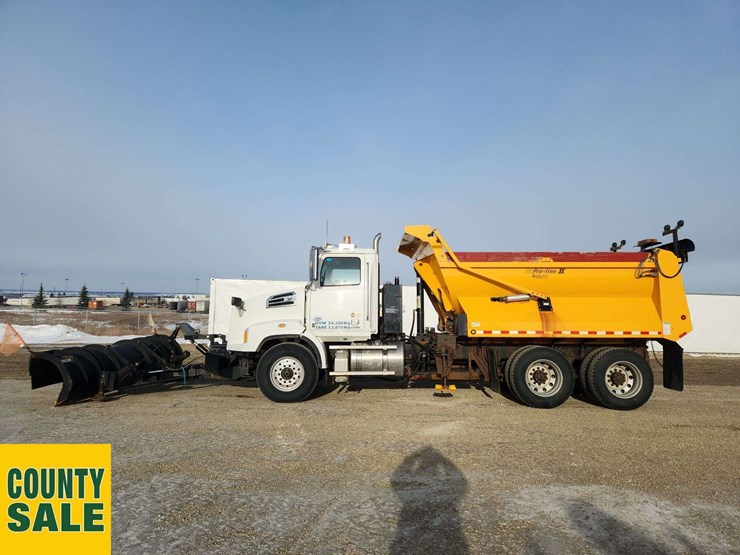 2015-western-star-4700-image-6