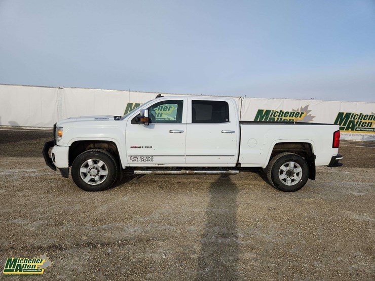 2017-gmc-sierra-3500hd-image-6