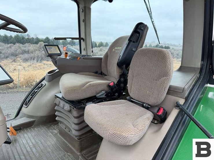 2012-john-deere-8335r-image-90