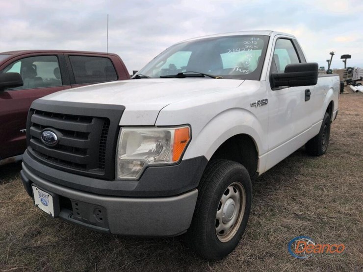 2012-ford-f150-xl-image-1