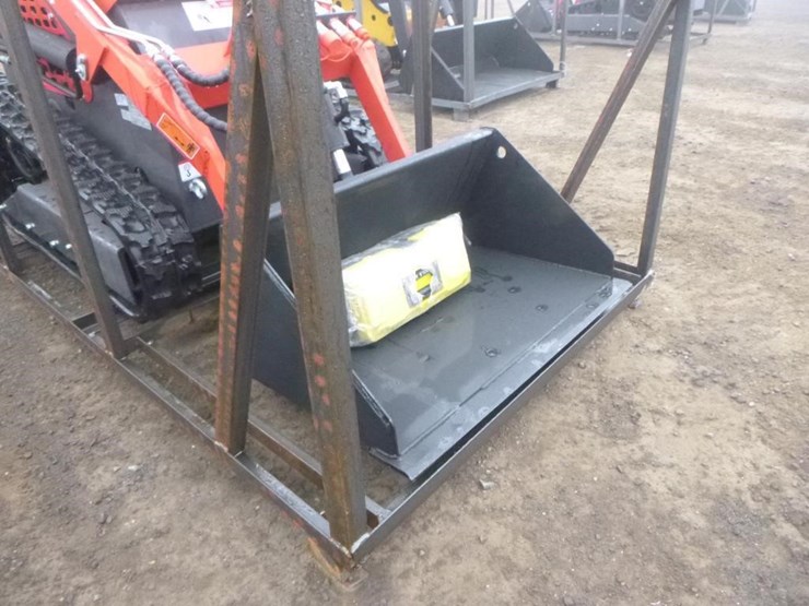 2025-agt-ysrt14-skid-steer-track-loader-image-8