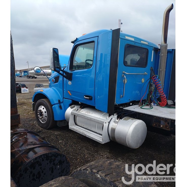 2018 PETERBILT 567