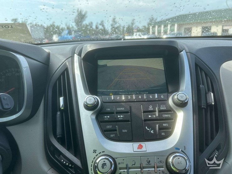 2017-chevrolet-equinox-image-14