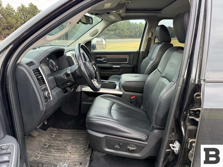 2018-dodge-1500-image-31