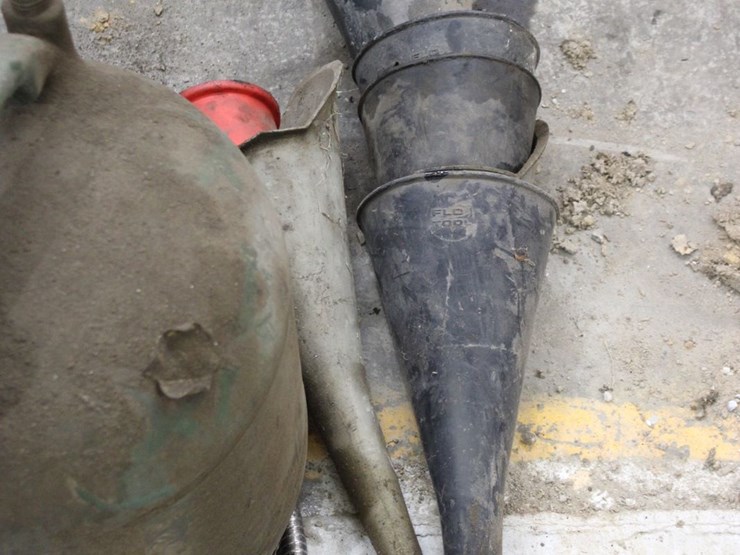 oil-jugs-and-funnels-image-2