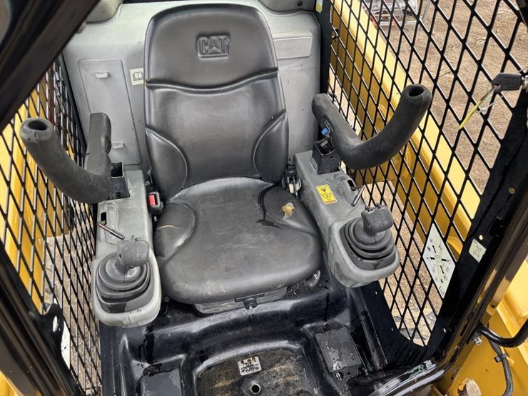 2018-caterpillar-226d-image-20