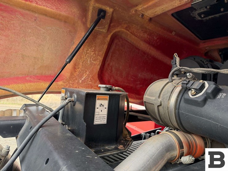 2012-case-ih-600-image-78