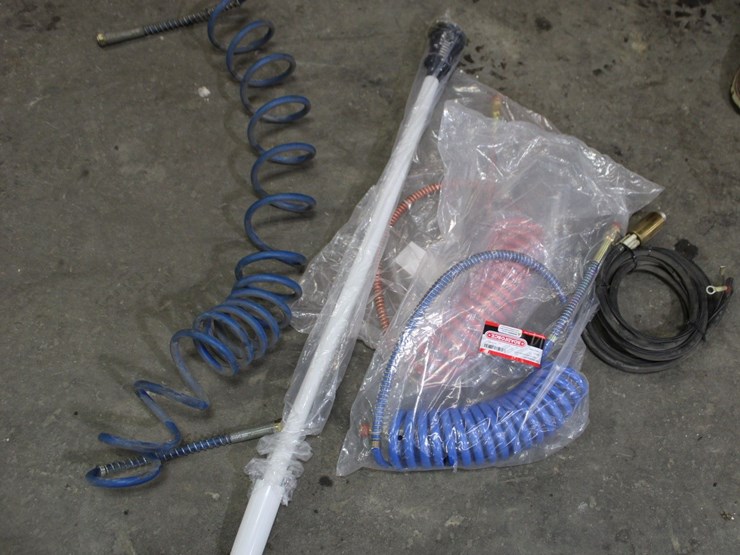quick-connect-hoses-with-spout-and-transfer-pump-image-1