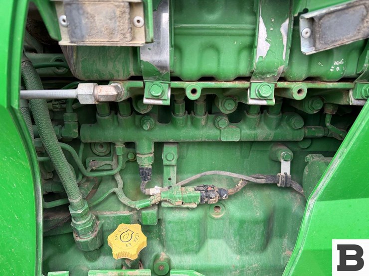 2012-john-deere-7215r-image-65