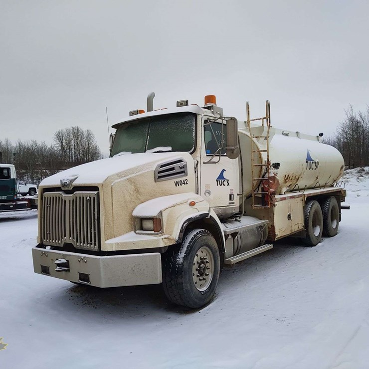2014 WESTERN STAR 4700