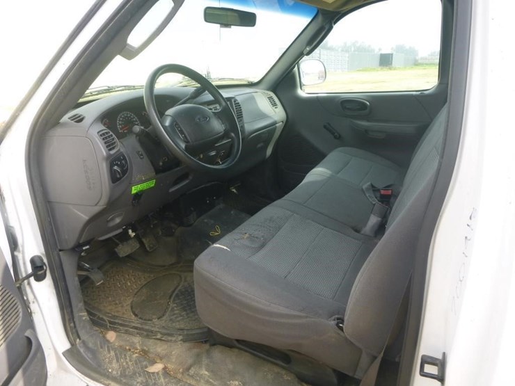 2004-ford-f150-image-11