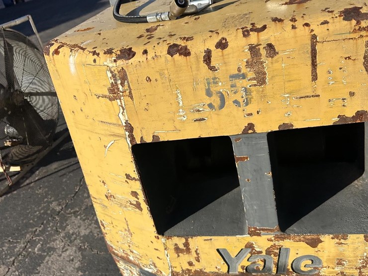 1999-yale-gc100mgn-image-27