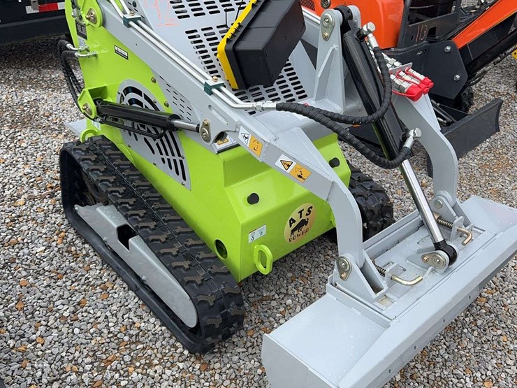 unused-mini-skid-steer-loader-image-3