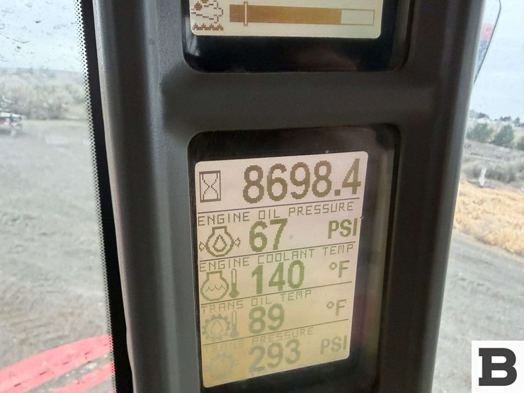 2014-case-ih-steiger-370-rowtrac-image-88