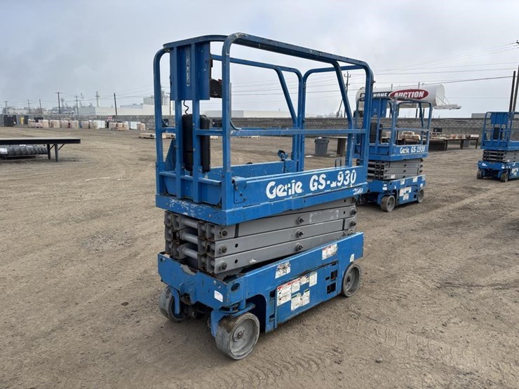 genie-gs1930-image-1