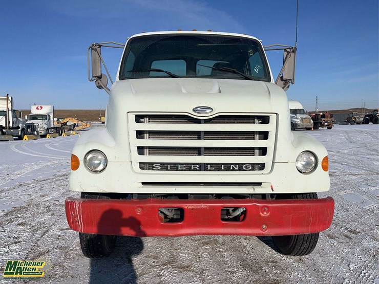 2004-sterling-l7500-image-9