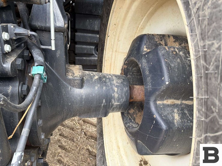 new-holland-t8.330-image-44