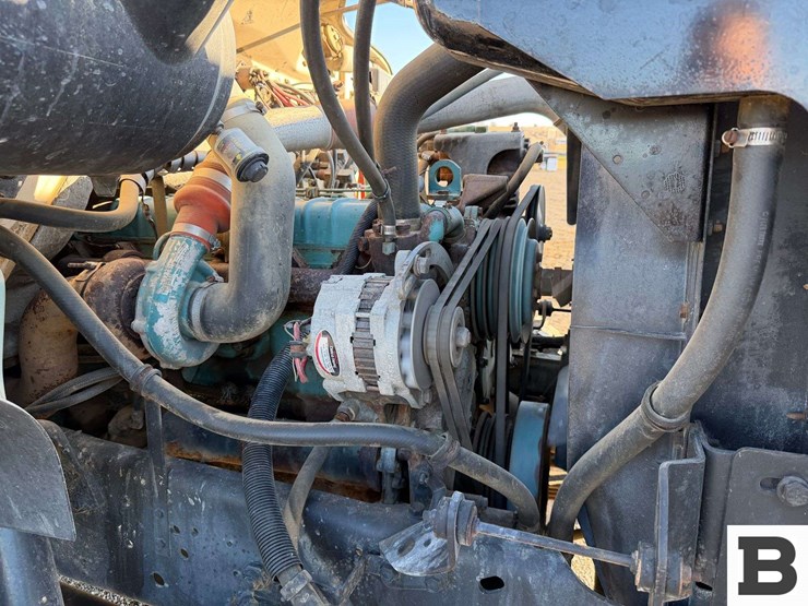 1992-international-4800-image-38