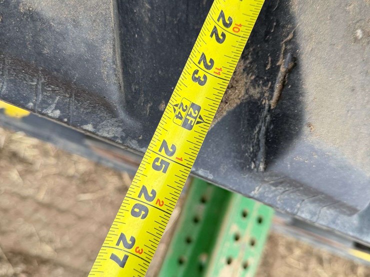 2015-john-deere-8370rt-image-26