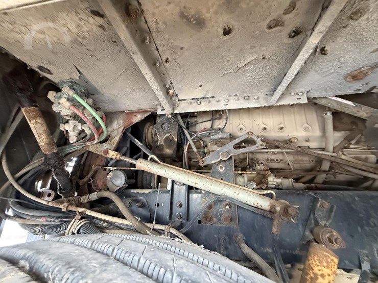 1983-freightliner-800-coe-image-25