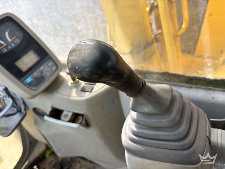 2005-kobelco-135sr-image-13